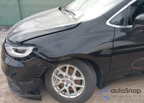 2024 Chrysler Pacifica Touring L z USA, uszkodzony, nr VIN 2C4RC1BG5RR136271